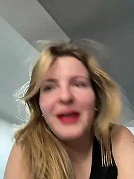 heyitskiara online show from 25, 7, 2026