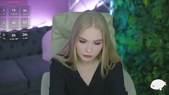 LeylaReeds online show from 24, 7, 2026