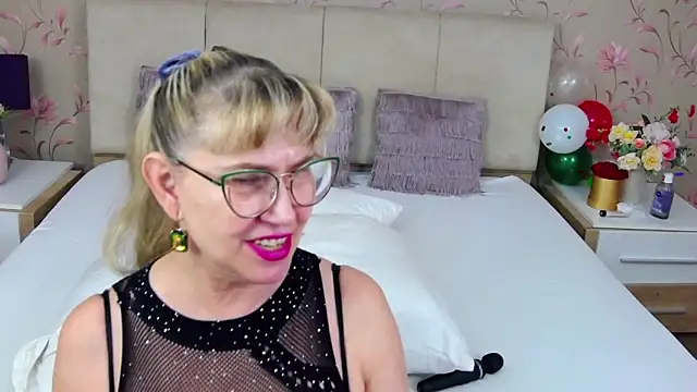 MatureMariah online show from 11, 1, 2025