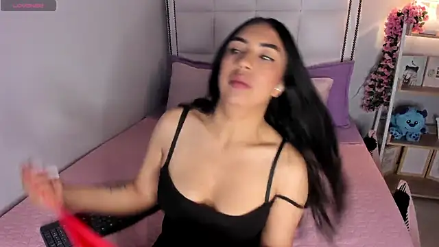 lunna velvet1 online show from 28, 7, 2026