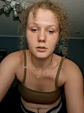 MaddieBoo1 online show from 23, 7, 2026