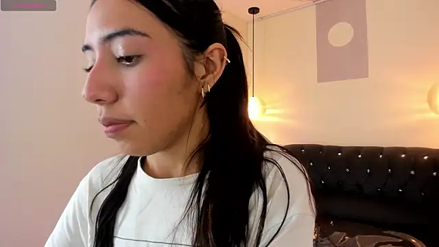 Nicole jade online show from 28, 7, 2026
