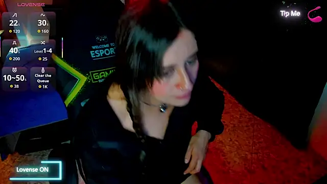 Snapshot of nina_daft chatting on 28, 7, 2026 nina daft online show from 28, 7, 2026
