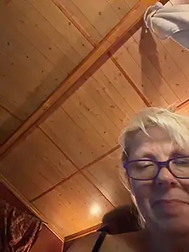 Snapshot of kimmy73 chatting on 28, 7, 2026 kimmy73 online show from 28, 7, 2026