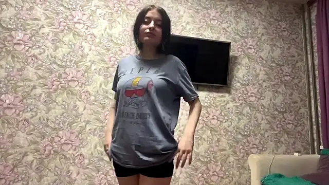 Snapshot of RochelleTrossbach chatting on 28, 7, 2026 RochelleTrossbach online show from 28, 7, 2026