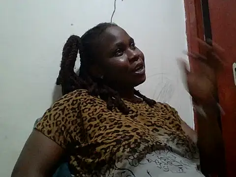 yummyychocolate  online show from 29, 7, 2026