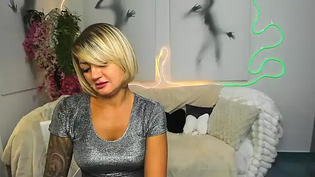Ellen Cooper online show from 28, 7, 2026