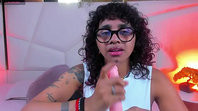 Harper Taylor online show from 29, 7, 2026