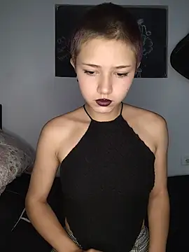 Vickyinloveee online show from 27, 7, 2026