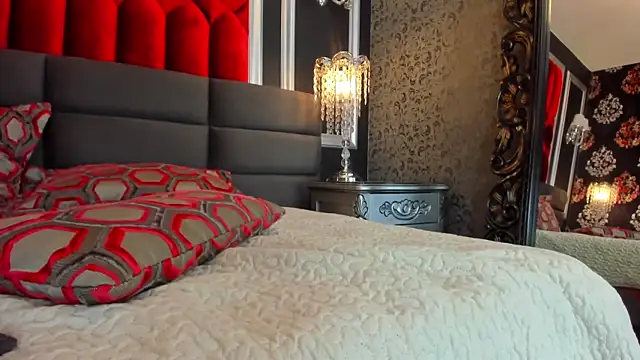 TiffannyHernadez online show from 28, 7, 2026
