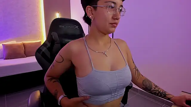 nelly swan online show from 27, 7, 2026