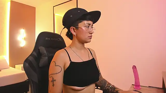 nelly swan online show from 28, 7, 2026