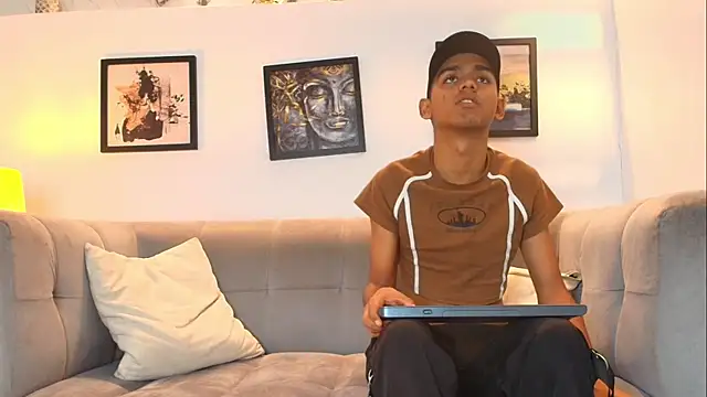 LOVELY LEGANDS online show from 26, 7, 2026
