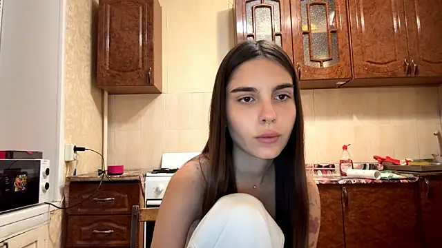 hey hey Bella online show from 28, 7, 2026