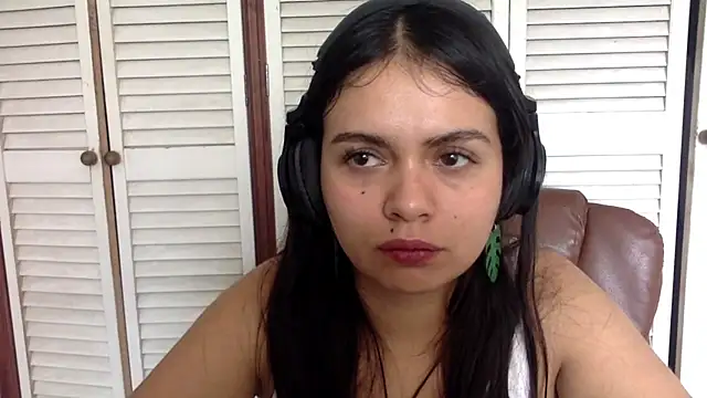 ValentinaCarnohan online show from 28, 7, 2026