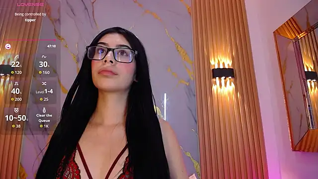 Esmeralda Belle online show from 28, 7, 2026
