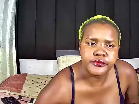 SubmissiveGirl7 online show from 25, 7, 2026