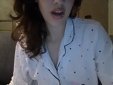 lauranja online show from 7, 8, 2026