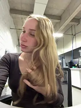 Helenaelisawrld online show from 28, 7, 2026