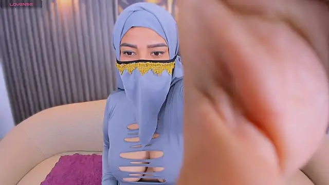 amira farahh online show from 28, 7, 2026