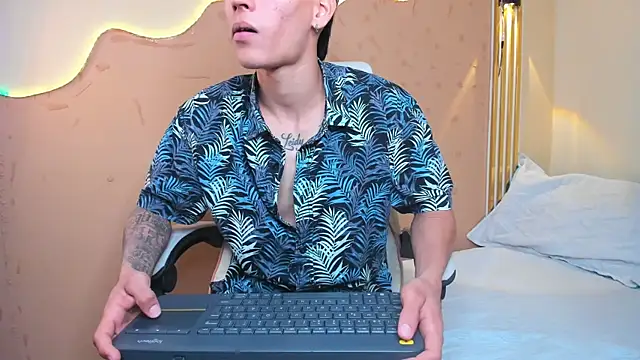 Thiiago xxx online show from 26, 7, 2026