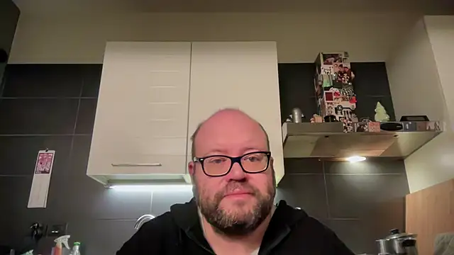 theitalianbear online show from 23, 4, 2026