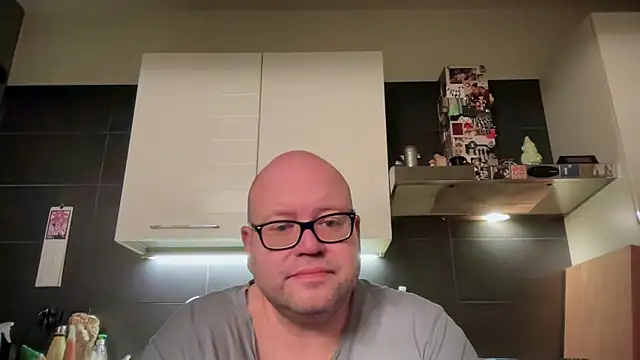 theitalianbear online show from 27, 4, 2026