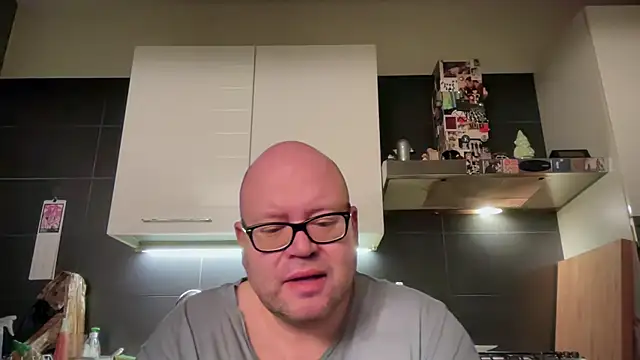 theitalianbear online show from 28, 4, 2026