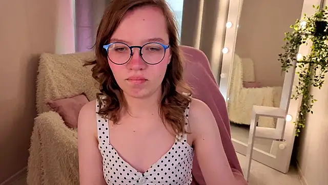 LiaBroock online show from 28, 7, 2026