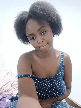 Prettyval77 online show from 28, 7, 2026