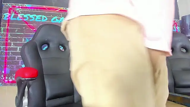 Jacke Bless online show from 28, 7, 2026