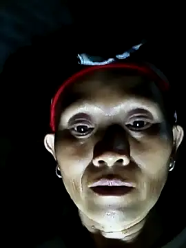 Nguyen Emaa online show from 28, 7, 2026