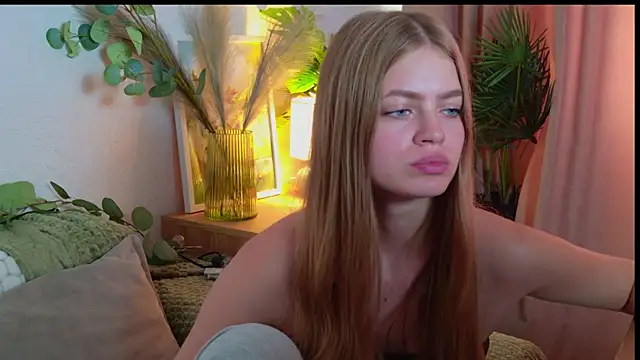 EmillyDiamond online show from 28, 7, 2026