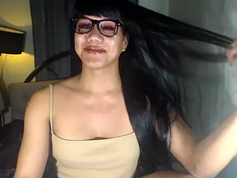yourgoddesslatina online show from 28, 7, 2026