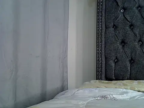 sexxyleslyy online show from 28, 7, 2026