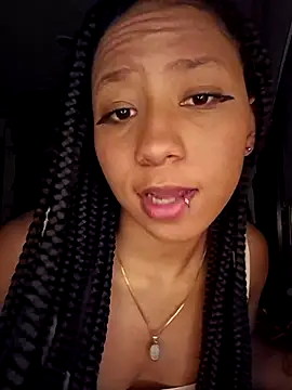 Snapshot of Laurakail_wan chatting on 30, 7, 2026 Laurakail wan online show from 30, 7, 2026