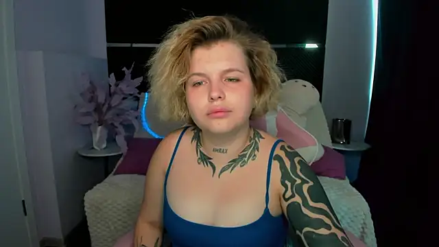 Eva Starfire  online show from 2, 8, 2026