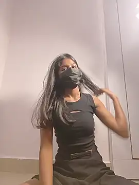 cute mayaaa online show from 30, 7, 2026
