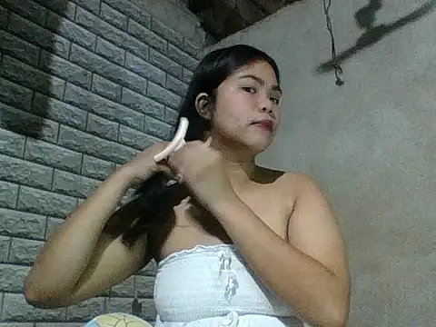 Snapshot of Kiana_123 chatting on 31, 7, 2026 Kiana 123 online show from 31, 7, 2026