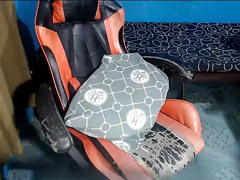 Snapshot of venustheg0ddess chatting on 18, 12, 2025 venustheg0ddess online show from 18, 12, 2025