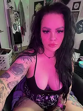 gothxgirly online show from 3, 8, 2026