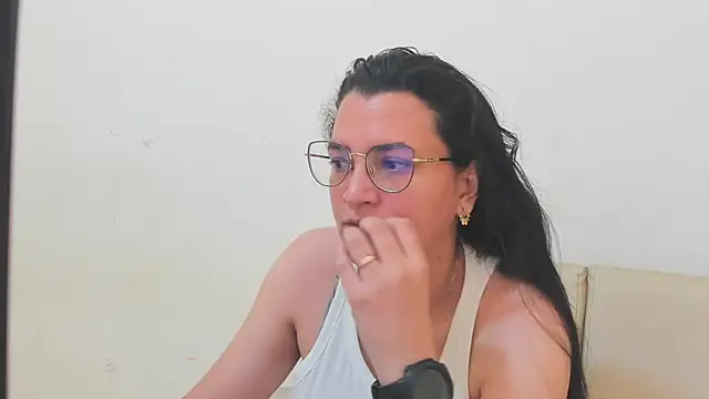 MARILYN GARCIA online show from 8, 3, 2026