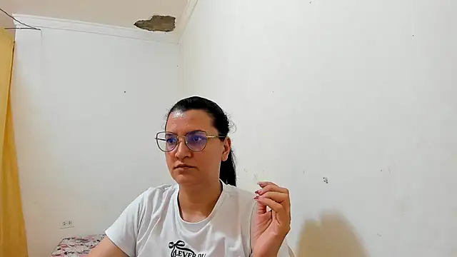 MARILYN GARCIA online show from 24, 6, 2026