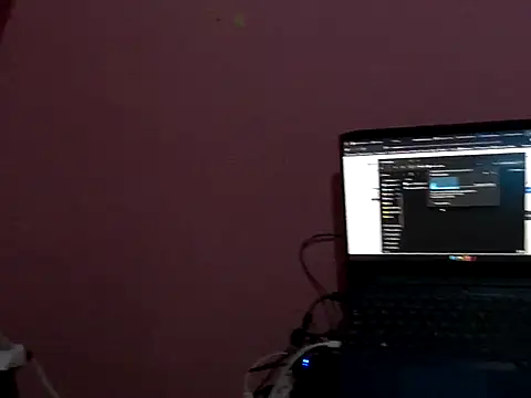 Snapshot of maiaJR chatting on 5, 8, 2026 maiaJR online show from 5, 8, 2026