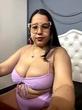 Snapshot of shara_ chatting on 14, 9, 2025 shara online show from 14, 9, 2025