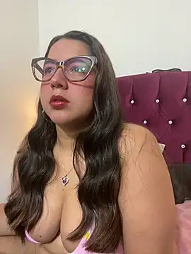 Snapshot of shara_ chatting on 5, 2, 2026 shara online show from 5, 2, 2026