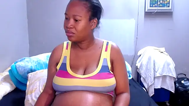 Snapshot of BigAreola26 chatting on 15, 11, 2025 BigAreola26 online show from 15, 11, 2025