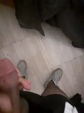 Snapshot of Demillvan chatting on 10, 2, 2025 Demillvan online show from 10, 2, 2025