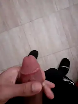 Snapshot of Demillvan chatting on 17, 2, 2025 Demillvan online show from 17, 2, 2025