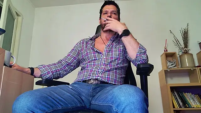 Snapshot of ChrisKox chatting on 30, 4, 2026 ChrisKox online show from 30, 4, 2026